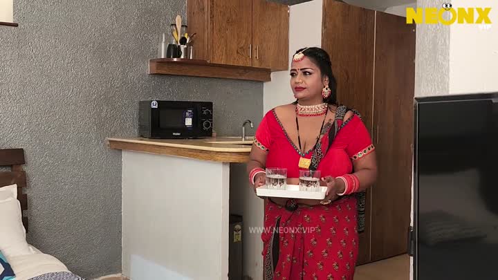 Screenshot Of Bindass Mami (2023) Hindi NeonX Short Film